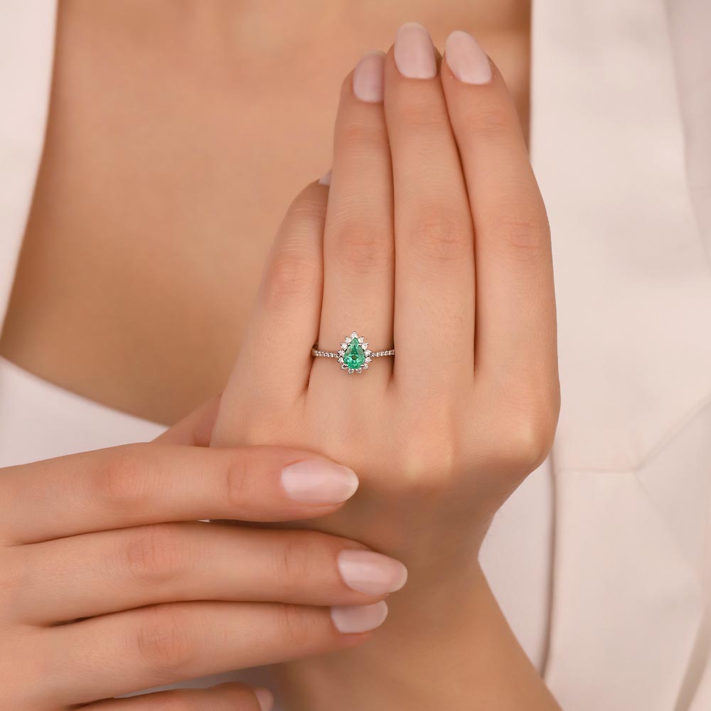0,95 Karat Lab Pırlanta Jasmine Zümrüt Yüzük