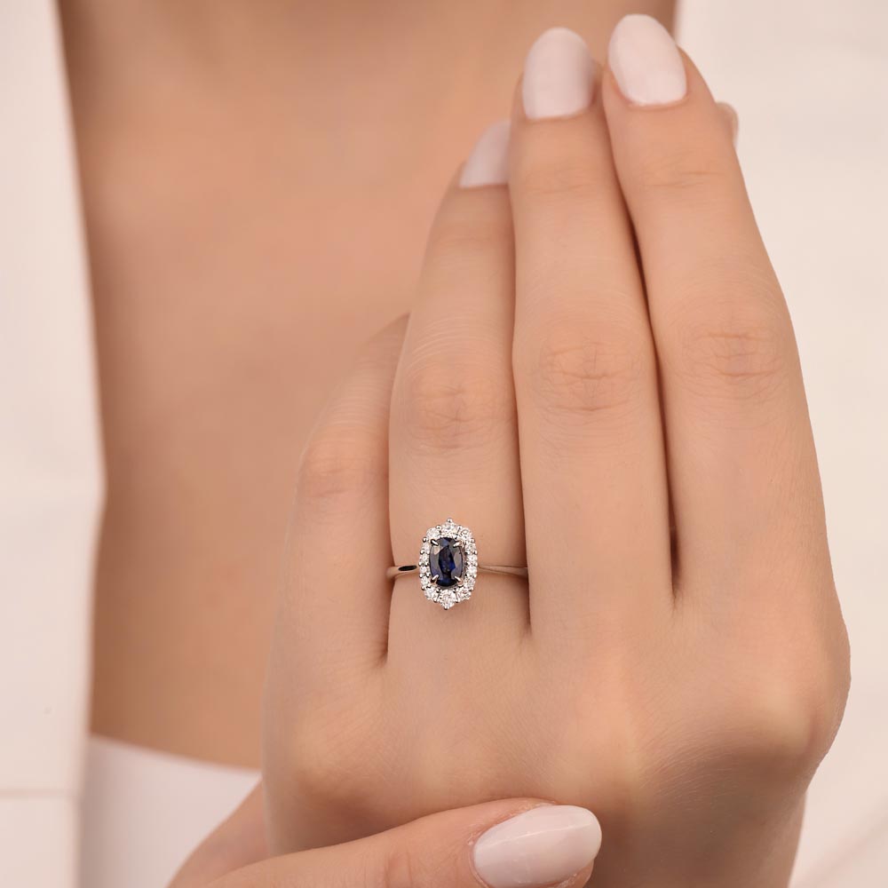 0.95 Karat Oval Kesim Royale Safir Pırlanta Yüzük - FP04804