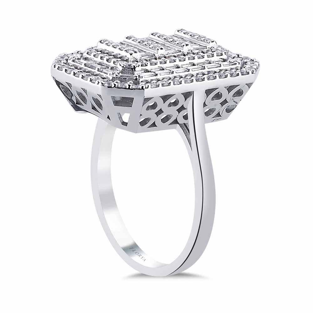 1,13 Karat Pırlanta Taşlı Baget Tasarım Yüzük - LP06526