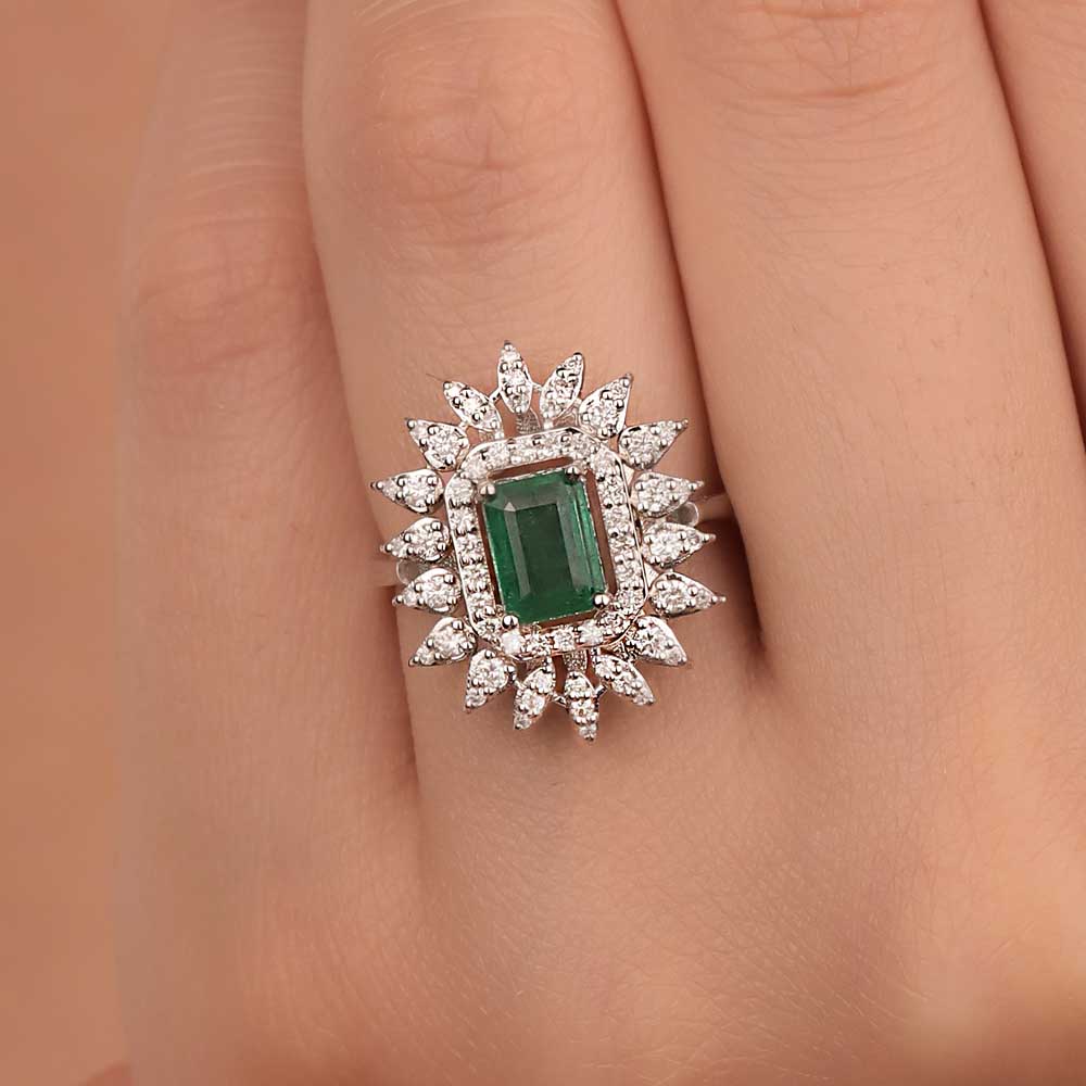 1,55 Karat Pırlantalı Zümrüt Yaşlı Oktagon Yüzük - LP05194