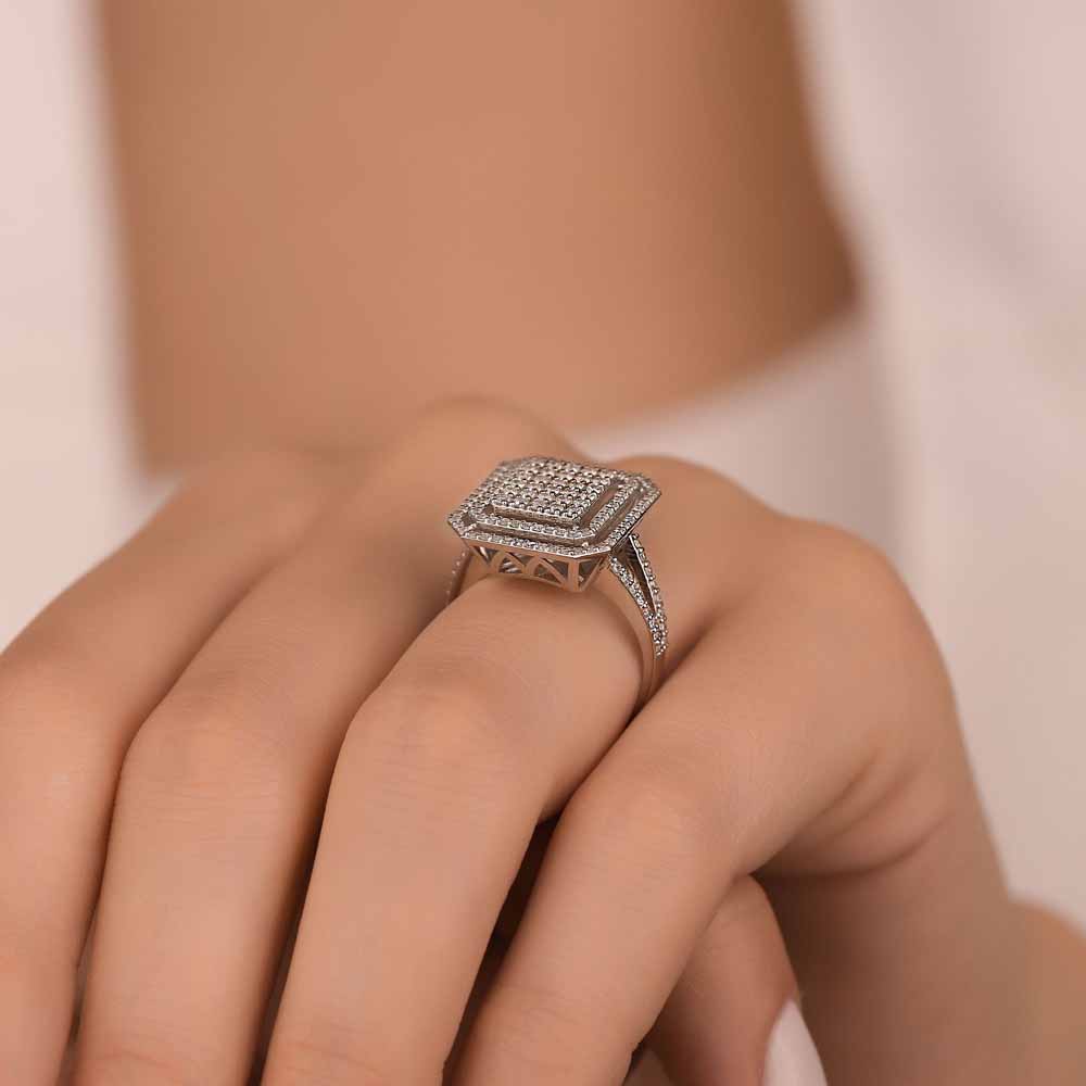1.08 Karat Mega Baget Coronet Pırlanta Yüzük - FP05334