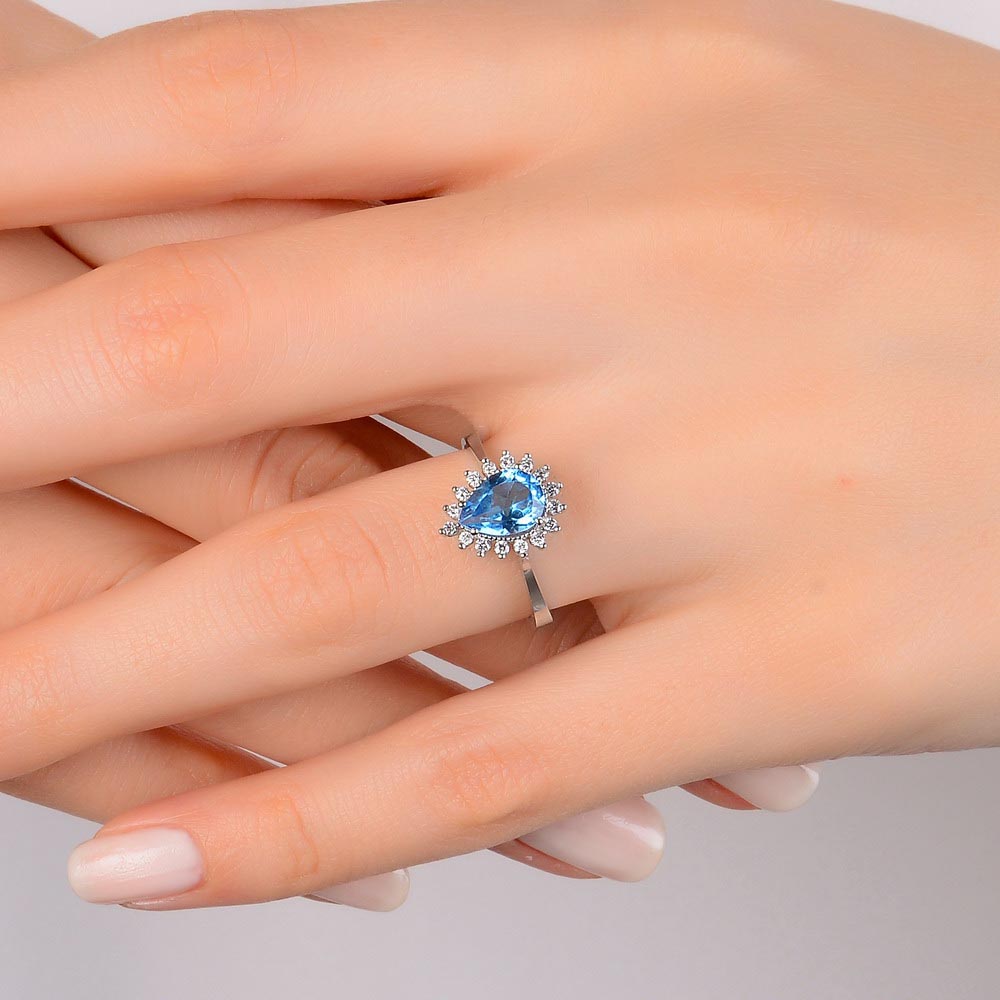 Renkli Taşlı Yüzükler 1.12 Karat Damla Kesim Blue Topaz Pırlanta Yüzük