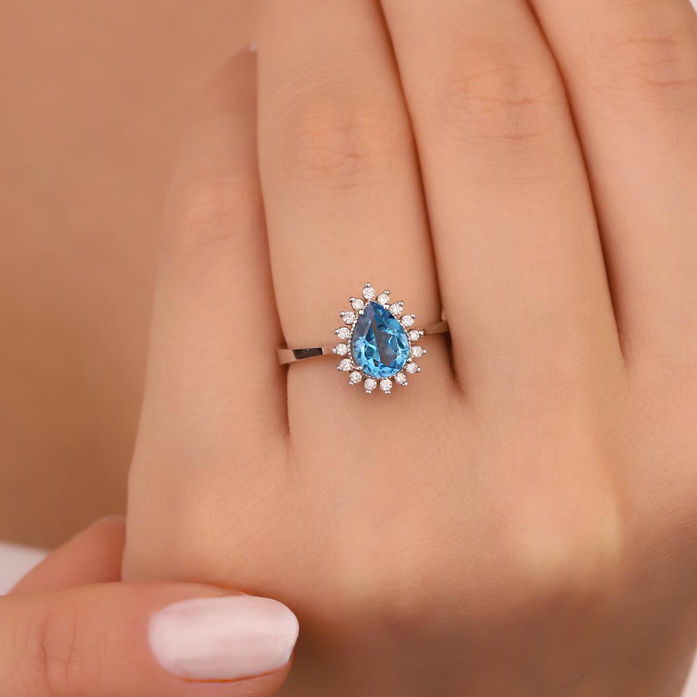 Renkli Taşlı Yüzükler 1.12 Karat Damla Kesim Blue Topaz Pırlanta Yüzük