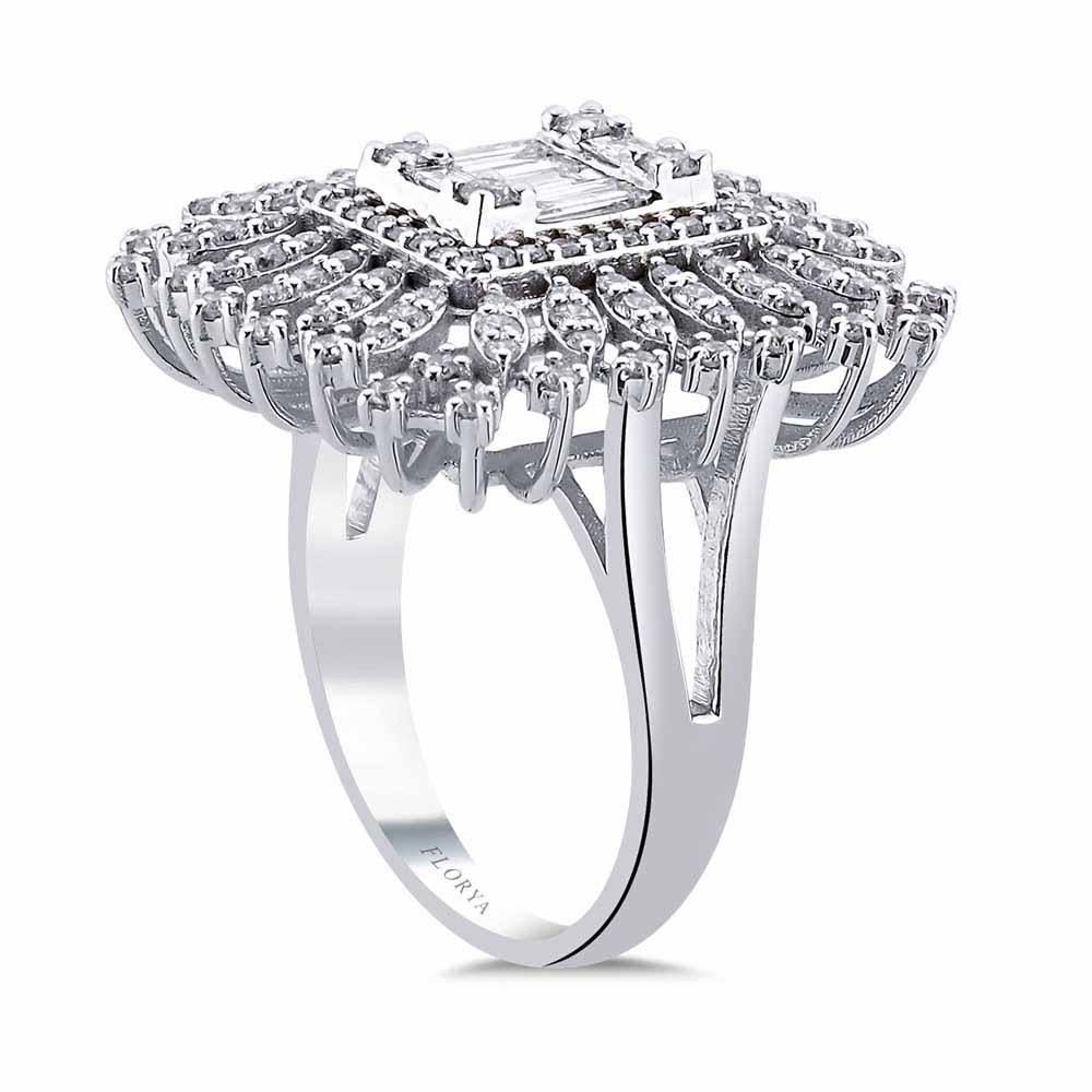 1.43 Karat Baget Taşlı Solace Tasarım Pırlanta Yüzük