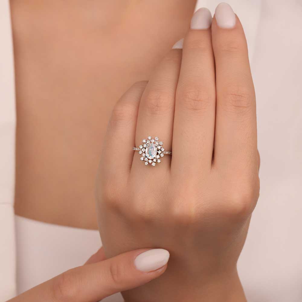 1,55 Karat Laboratuvar Pırlantalı Baget Taşlı Yüzük - FP02281