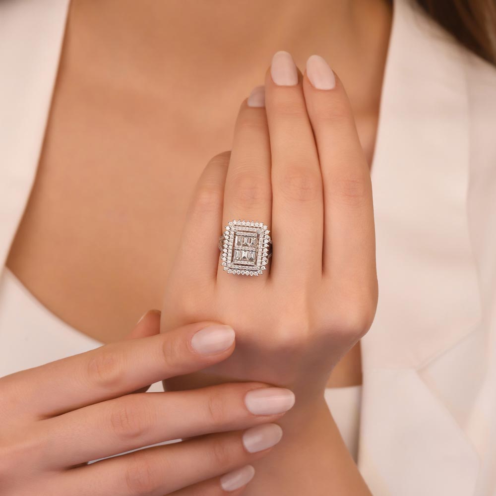 1,95 Karat Laboratuvar Pırlantalı Baget Taşlı Yüzük - FP02838