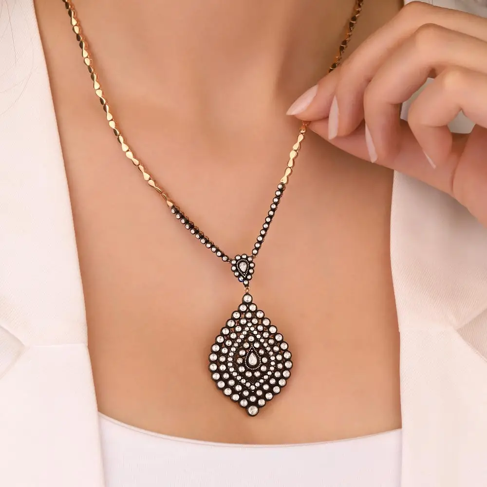 2,91 Karat Pırlanta Taşlı Elmas Kolye