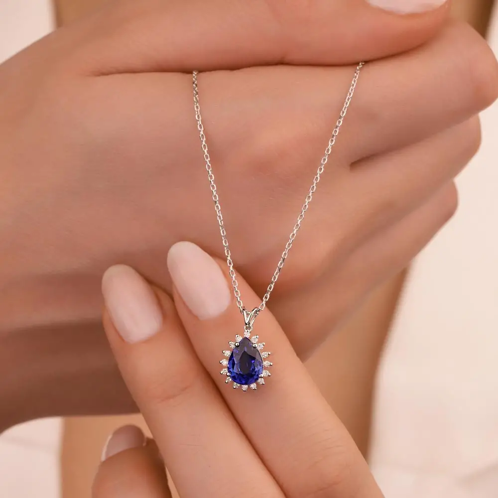 2,46 Karat Pırlantalı Safir Taşlı Bayan Kolye