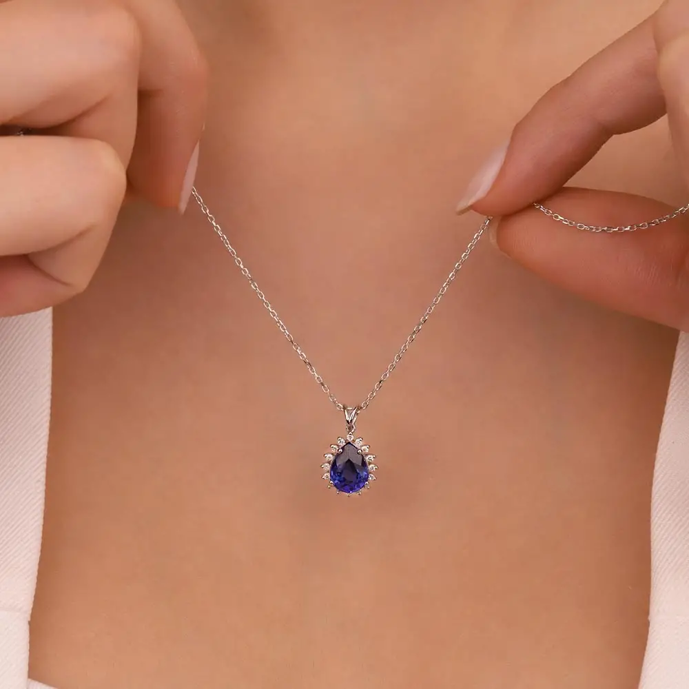2,46 Karat Pırlantalı Safir Taşlı Bayan Kolye