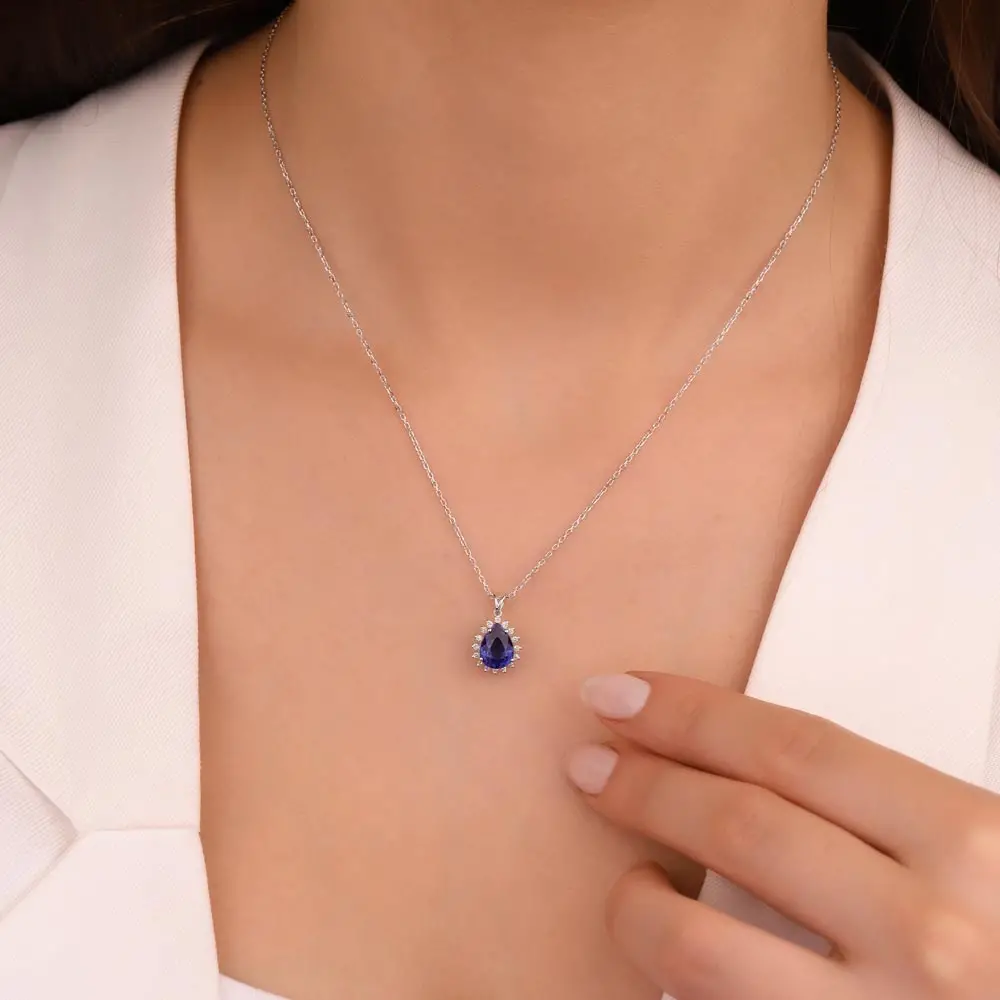 2,46 Karat Pırlantalı Safir Taşlı Bayan Kolye