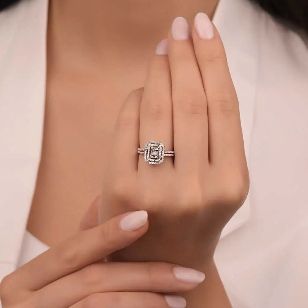0,46 Karat Pırlanta Taşlı Baget Yüzük