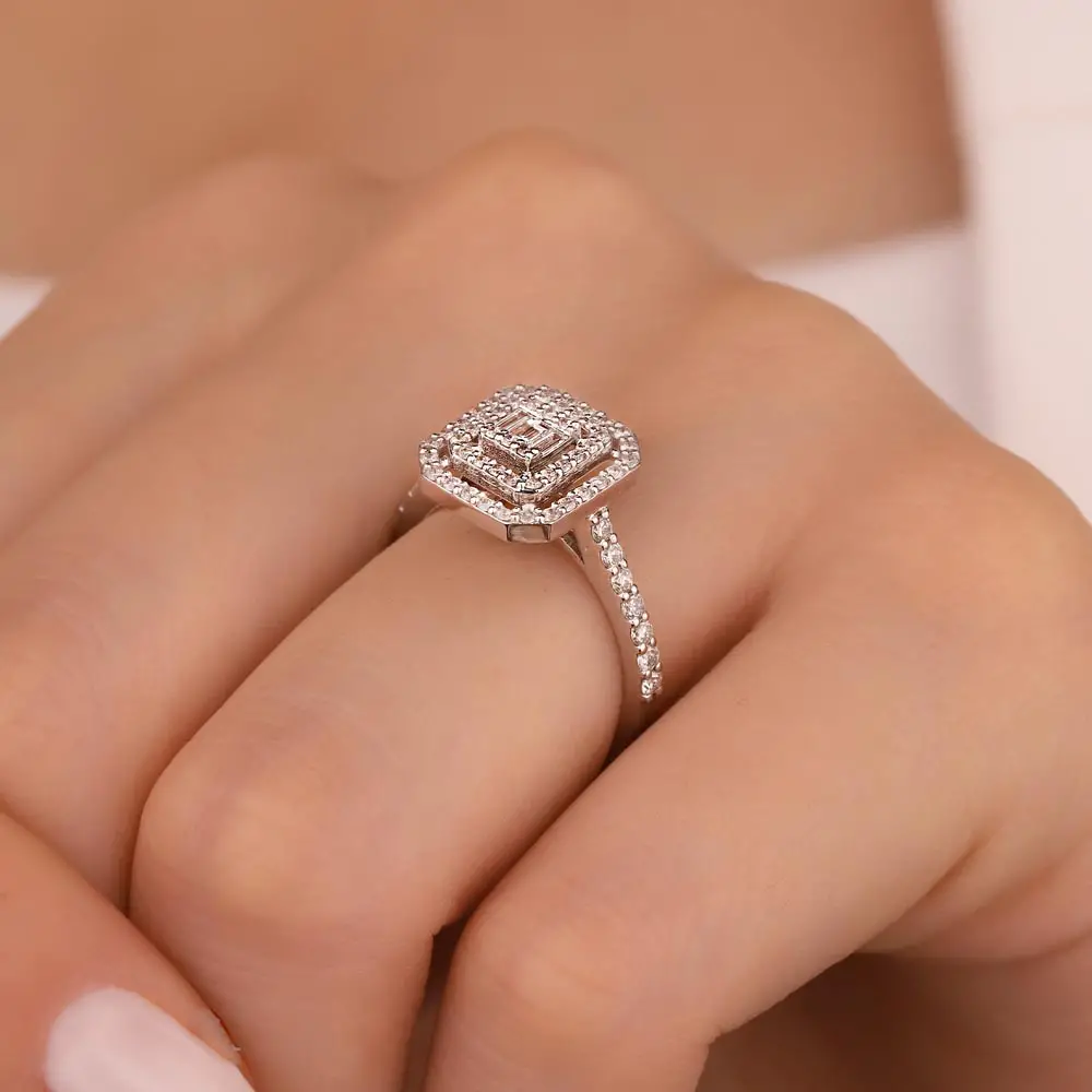 0,62 Karat Çift Sıra Pırlantalı baget Yüzük