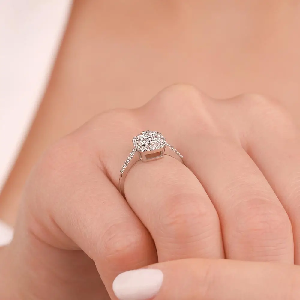 0,46 Karat Pırlanta Daisy Coronet Yüzük