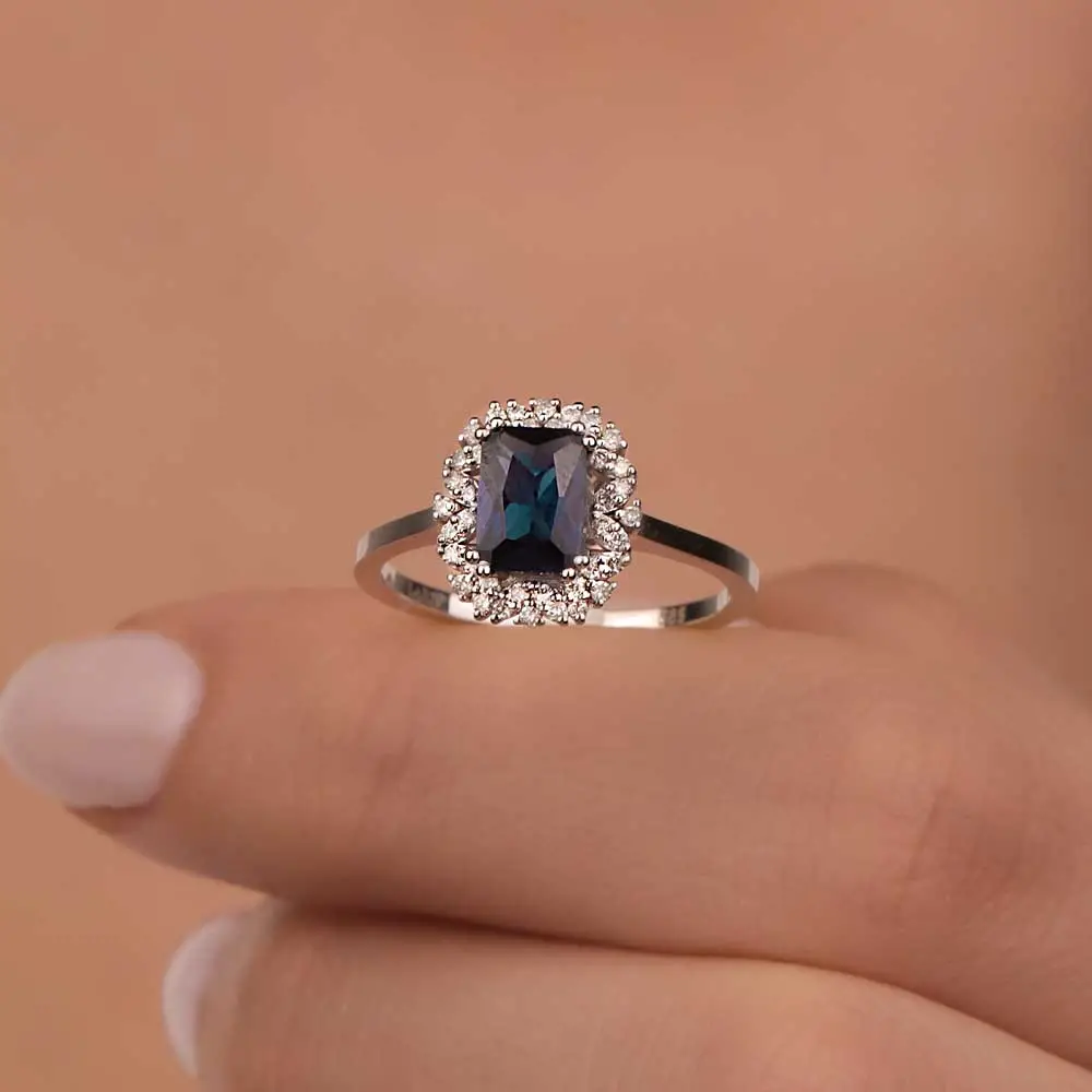 1,06 Karat Pırlantalı Safir Taşlı Yüzük