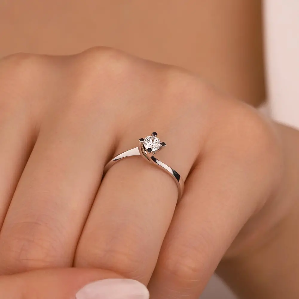0,30 ct Pırlanta Burgulu Tektaş Yüzük