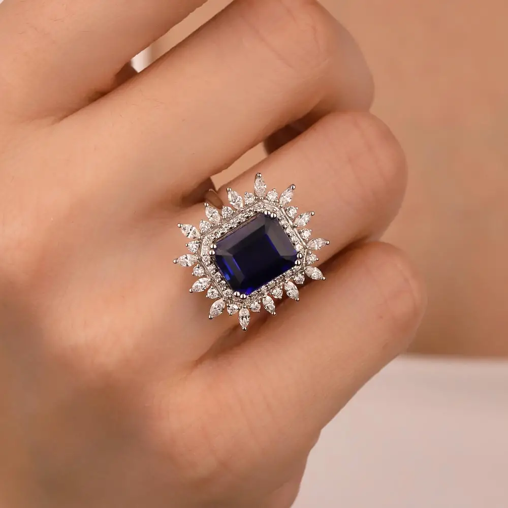 6,96 ct Özel Tasarım Pırlantalı Oktagon Kesim Safir Taşlı Yüzük