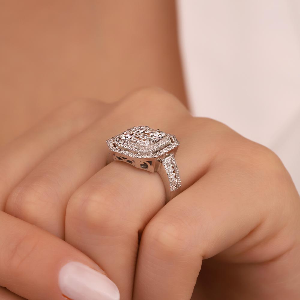 1,71 Karat Laboratuvar Pırlanta Özel Tasarım Mega Baget Yüzük