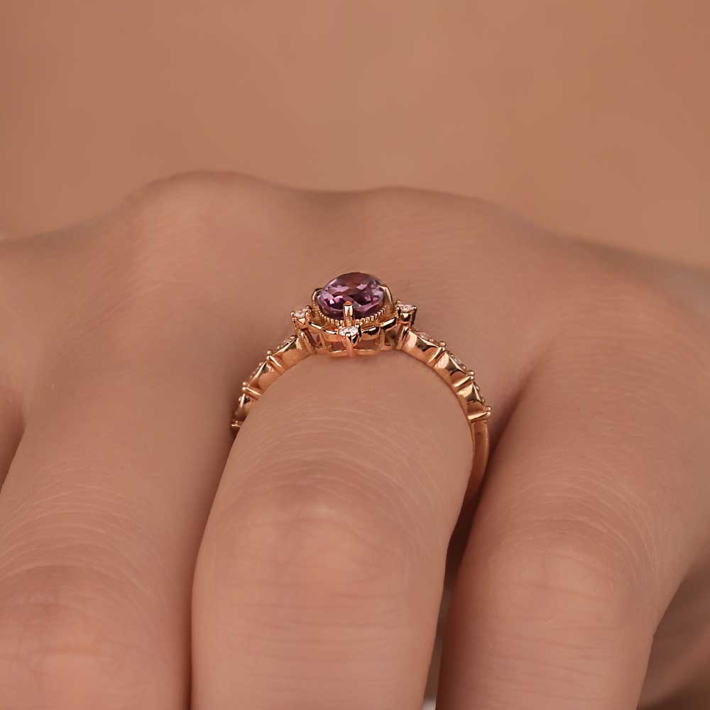 Vintage Yüzükler 1,20 Karat Laboratuvar Pırlantalı Vintage Alexandrite Yüzük