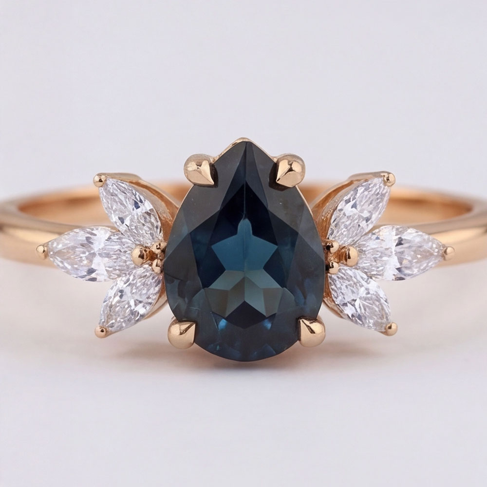 1.57 Karat London Blue Topaz Vintage Pırlanta Yüzük