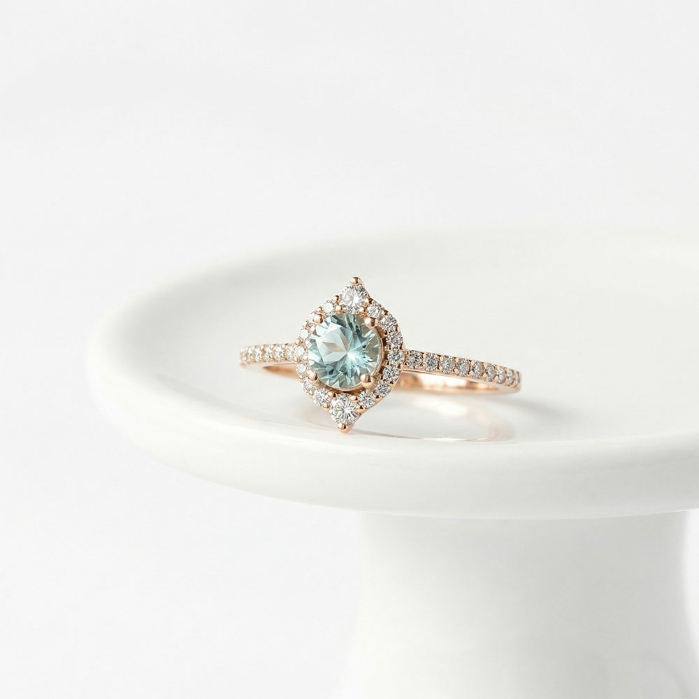 Pırlanta Yüzükler 0,74 Karat Pırlantalı Vintage Sky Blue Topaz Yüzük