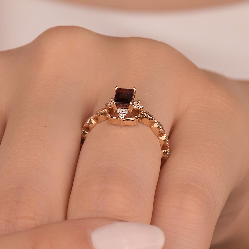 Vintage Yüzükler 0.78 Karat Rhodolite Vintage Pırlanta Yüzük