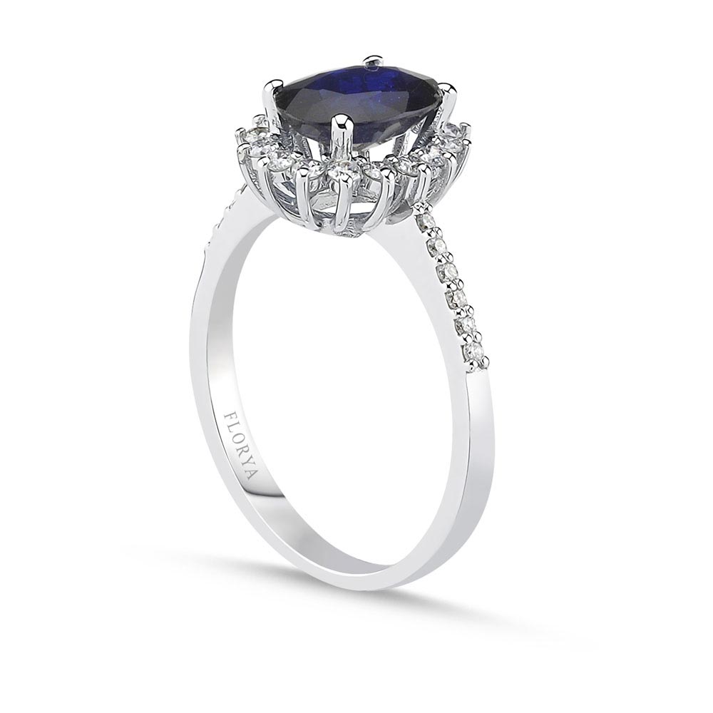 Safir Yüzükler 2.07 Karat Laboratuvar Pırlanta Oval Royale Safir Yüzük