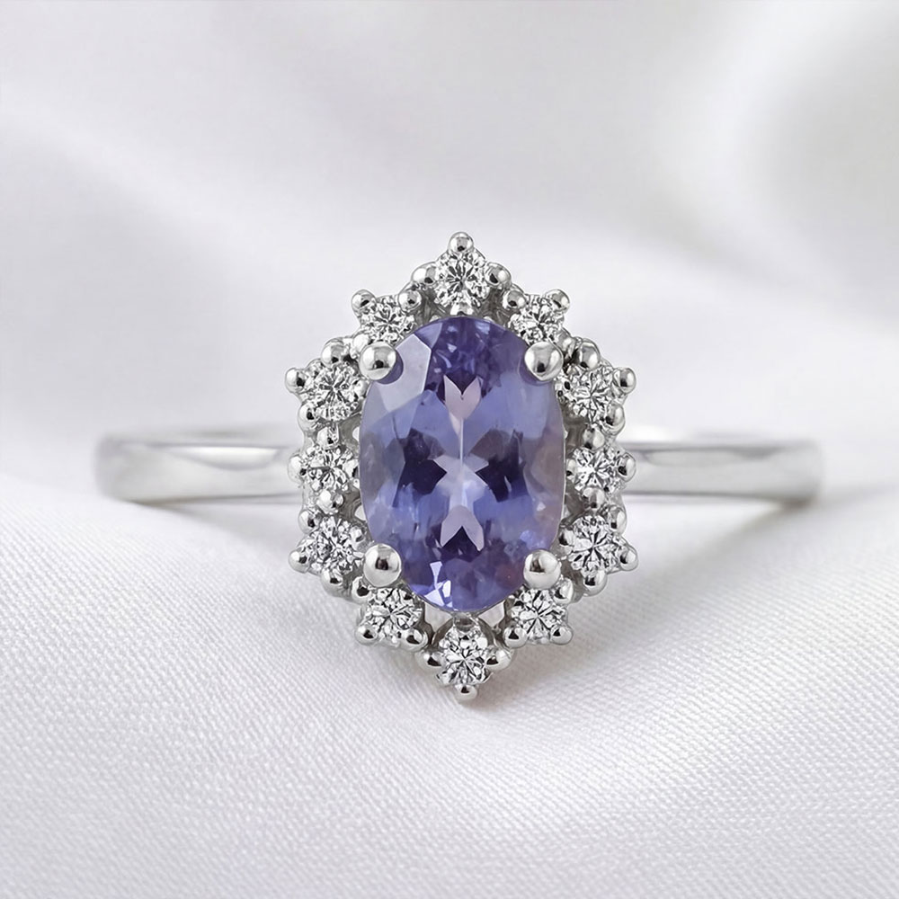 0.67 Karat Tanzanite Taşlı Vintage Pırlanta Yüzük