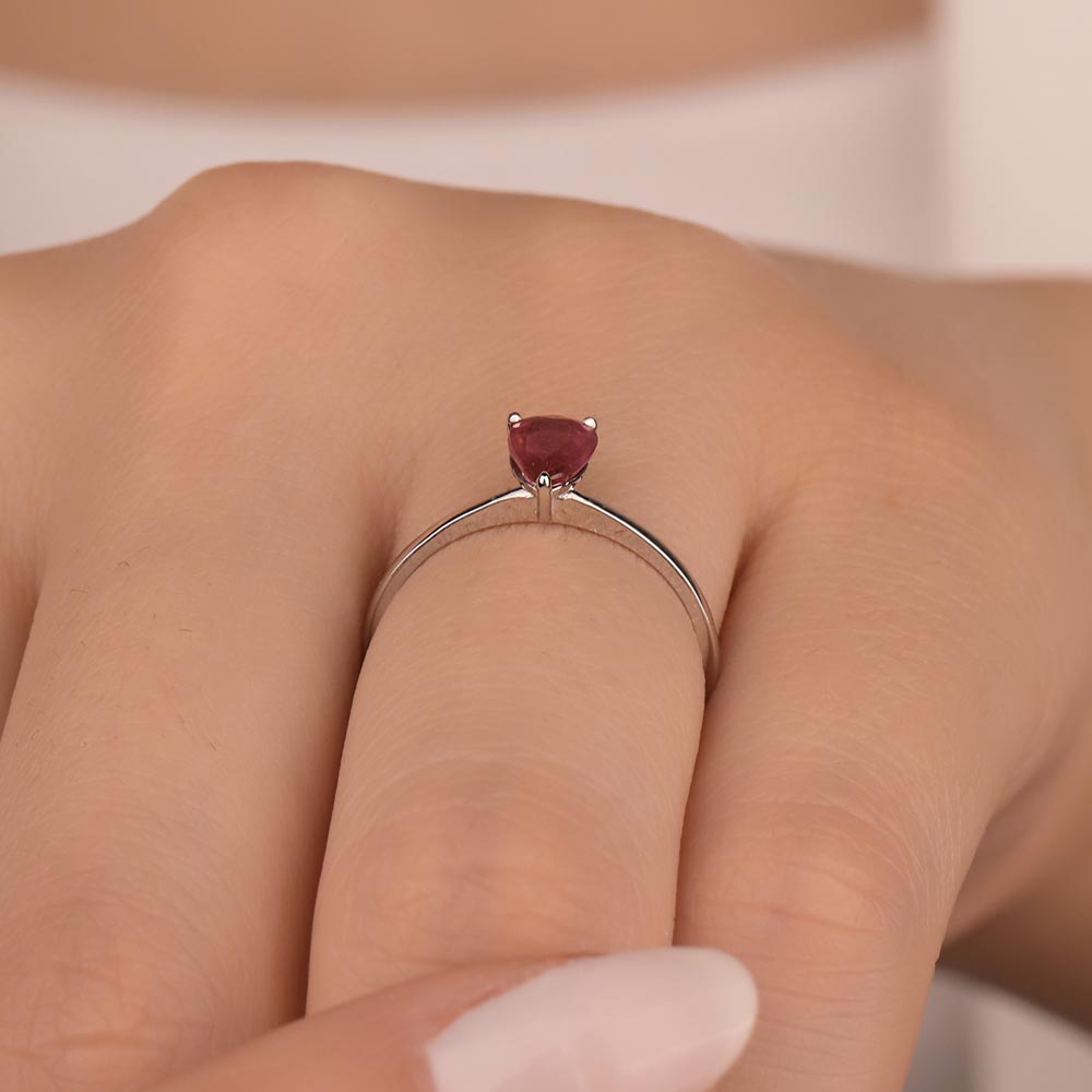 0,75 Karat Pırlantalı Yakut Taşlı Yüzük