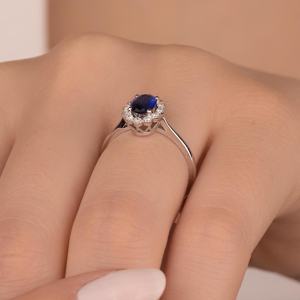 Safir Yüzükler 1.17 Karat Laboratuvar Pırlanta Oval Royale Safir Yüzük