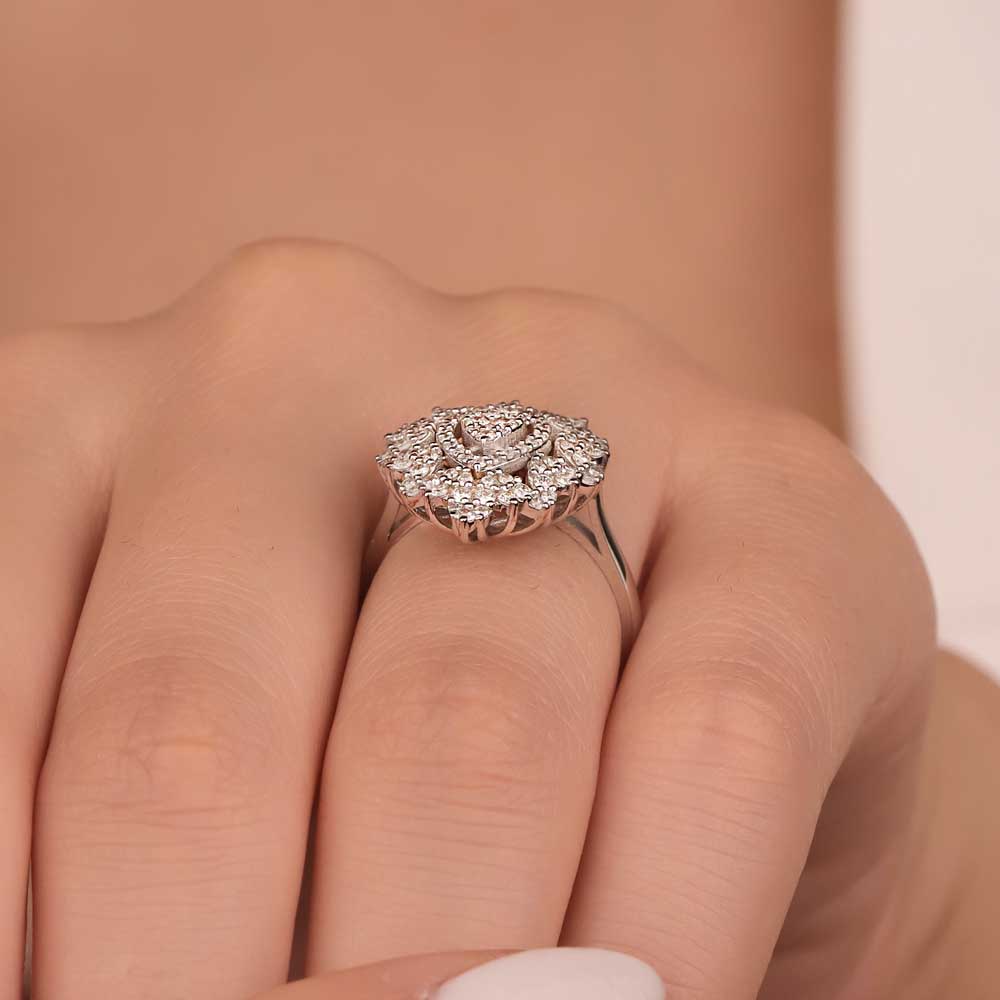 Coronet Yüzükler 0.72 Karat Snowflake Damla Coronet Pırlanta Yüzük